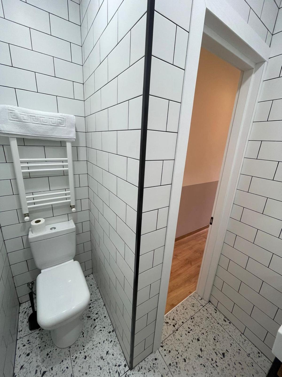 Dro Hotel Kutaiszi Kültér fotó