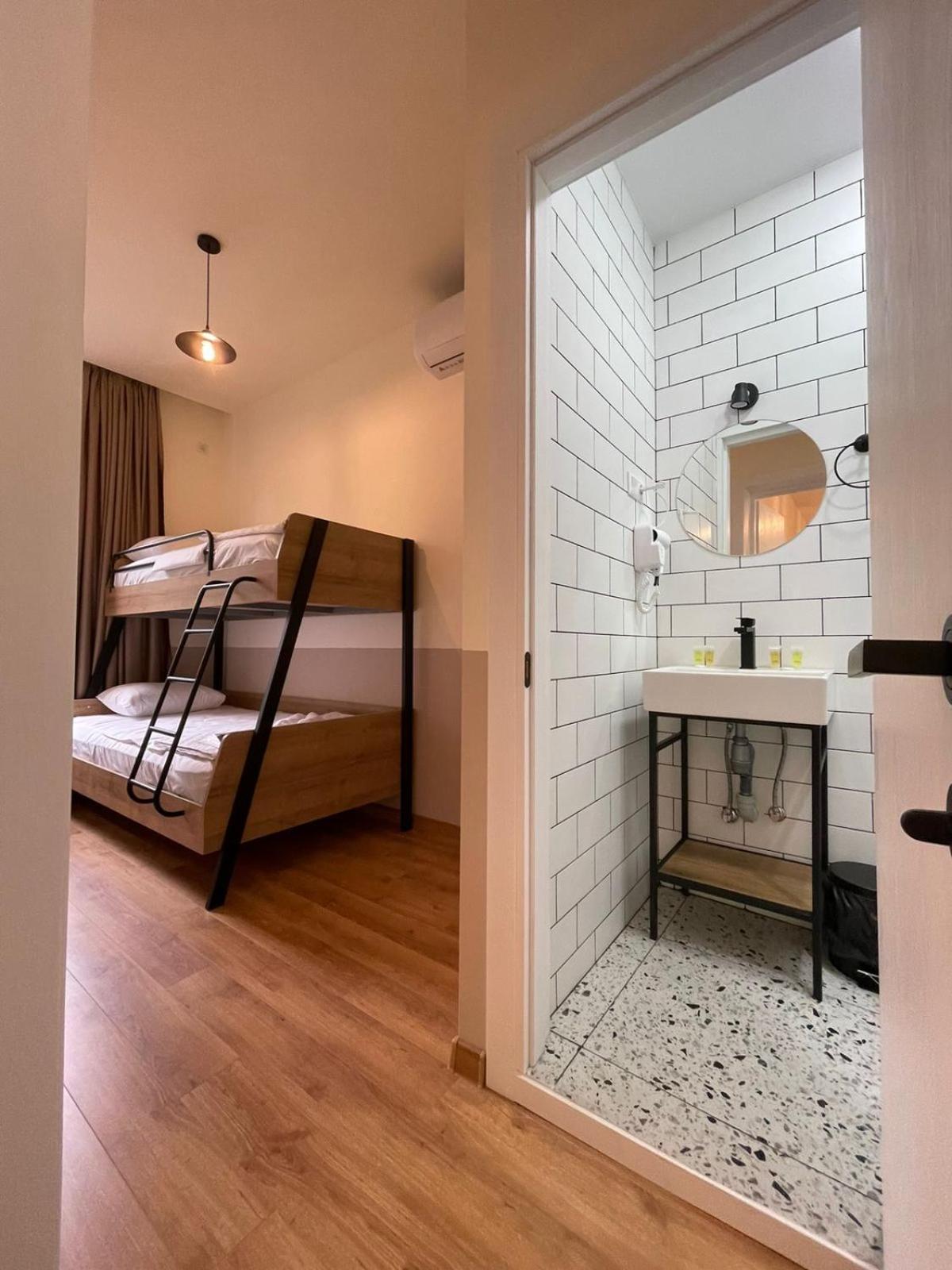 Dro Hotel Kutaiszi Kültér fotó
