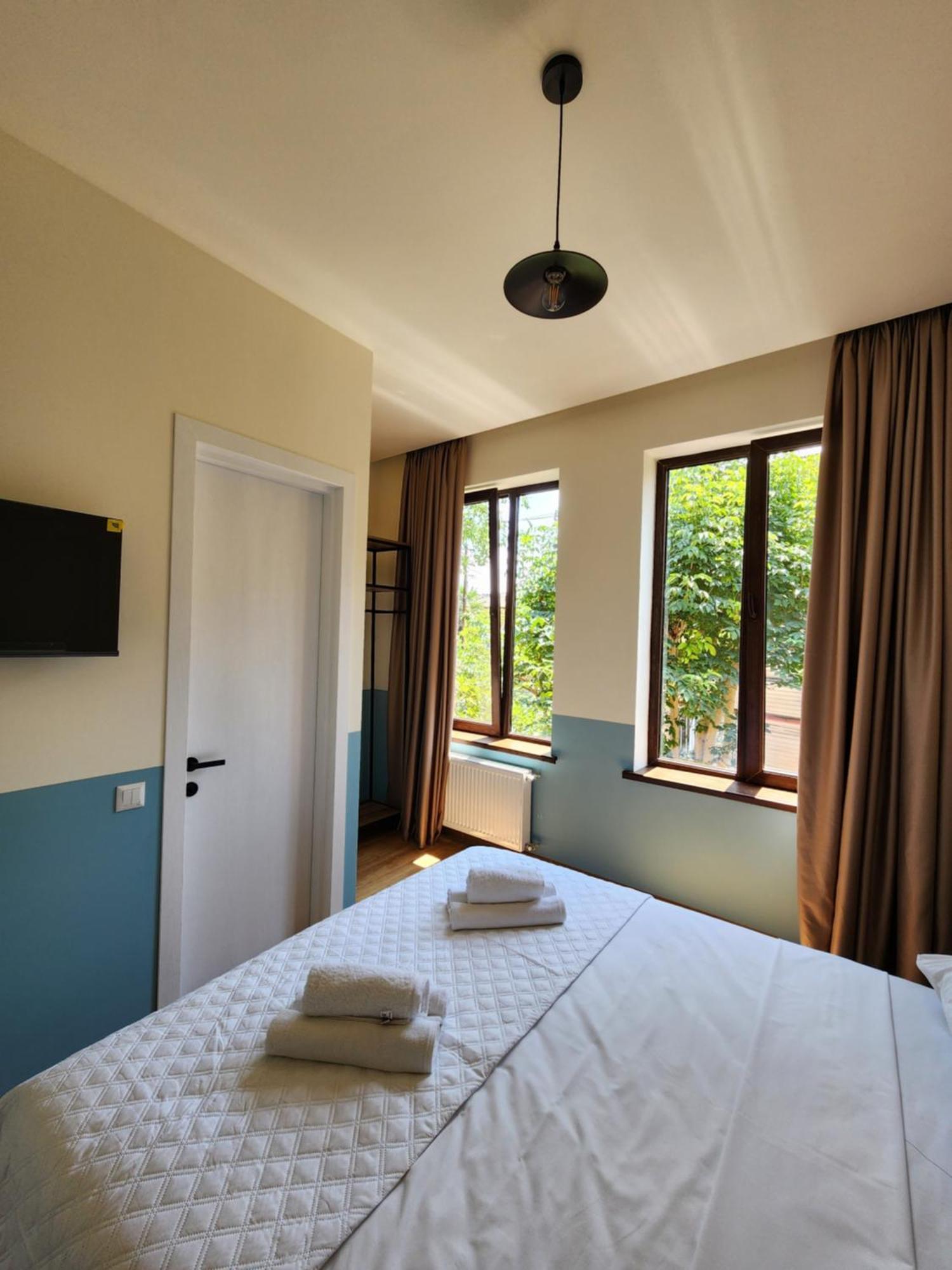 Dro Hotel Kutaiszi Kültér fotó
